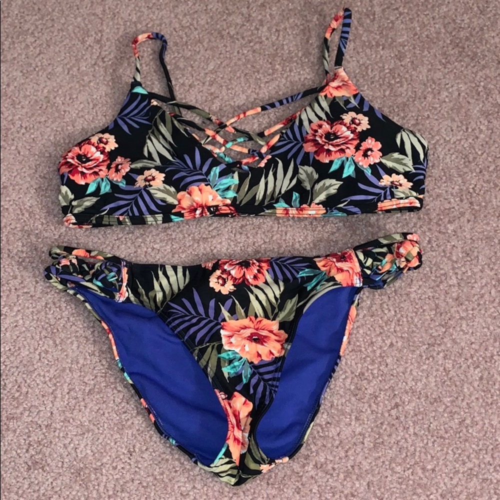 Hollister Bathing Suit Set